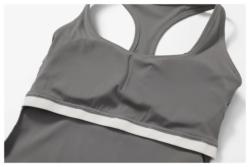 Le top STONE  avec brassière intégrée
