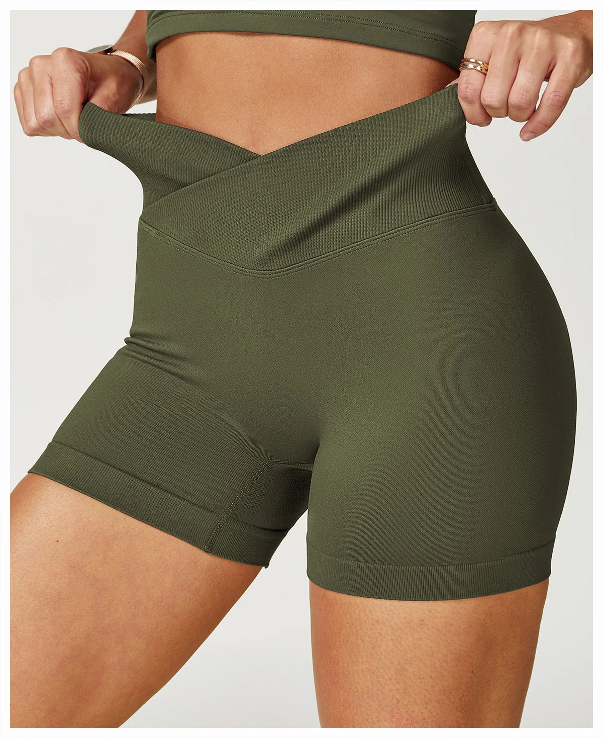 Le Short STRONG