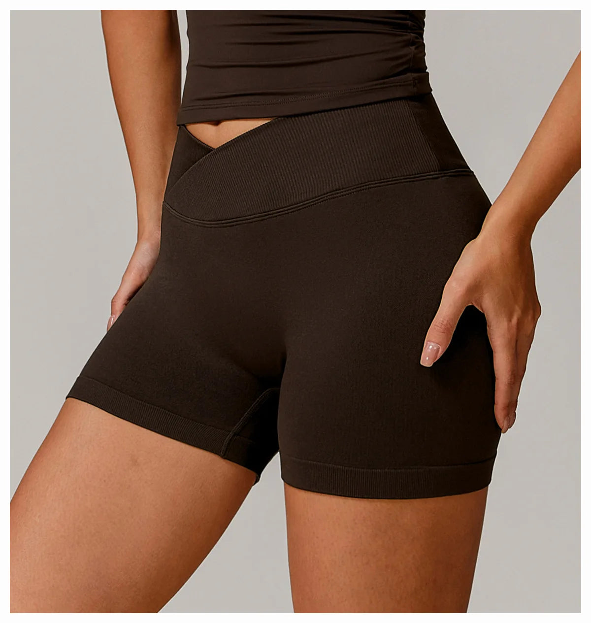Le Short STRONG