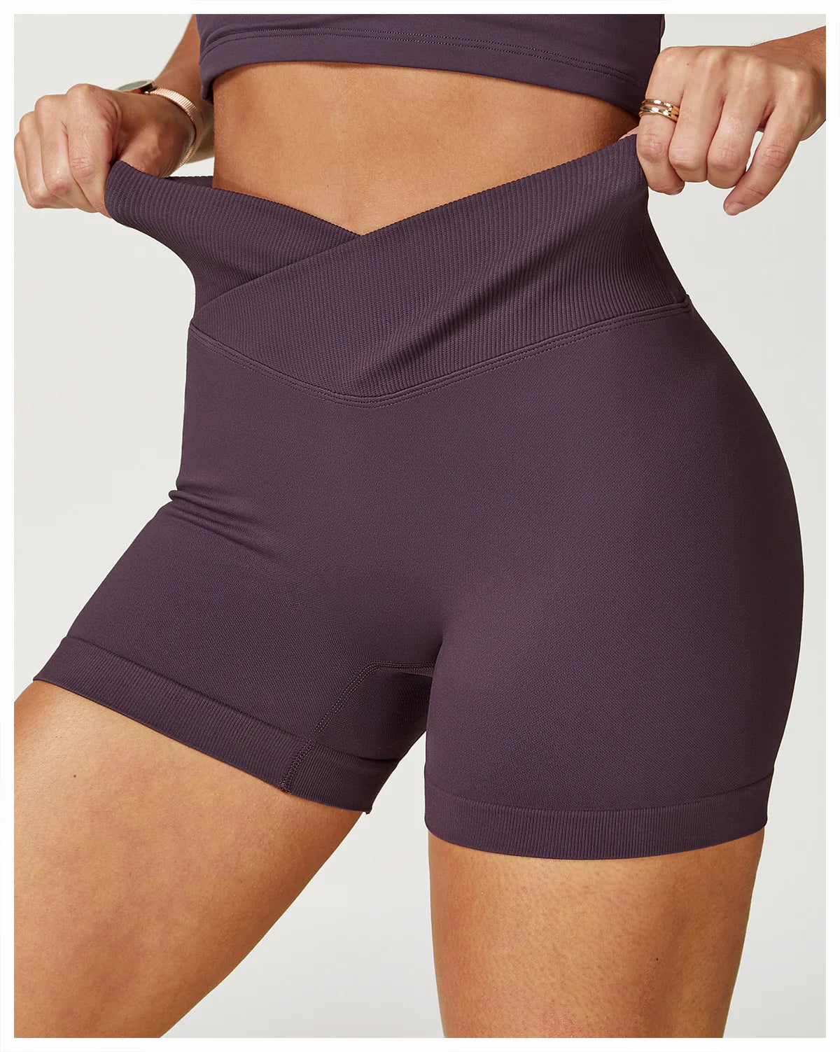 Le Short STRONG
