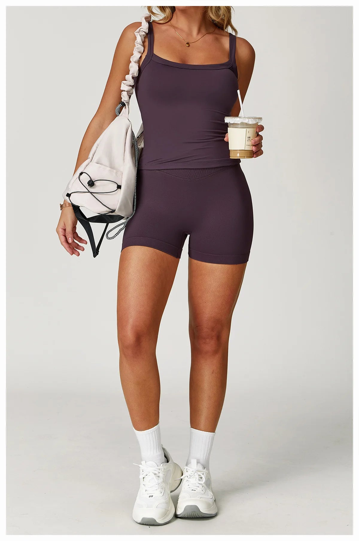 Le Short STRONG