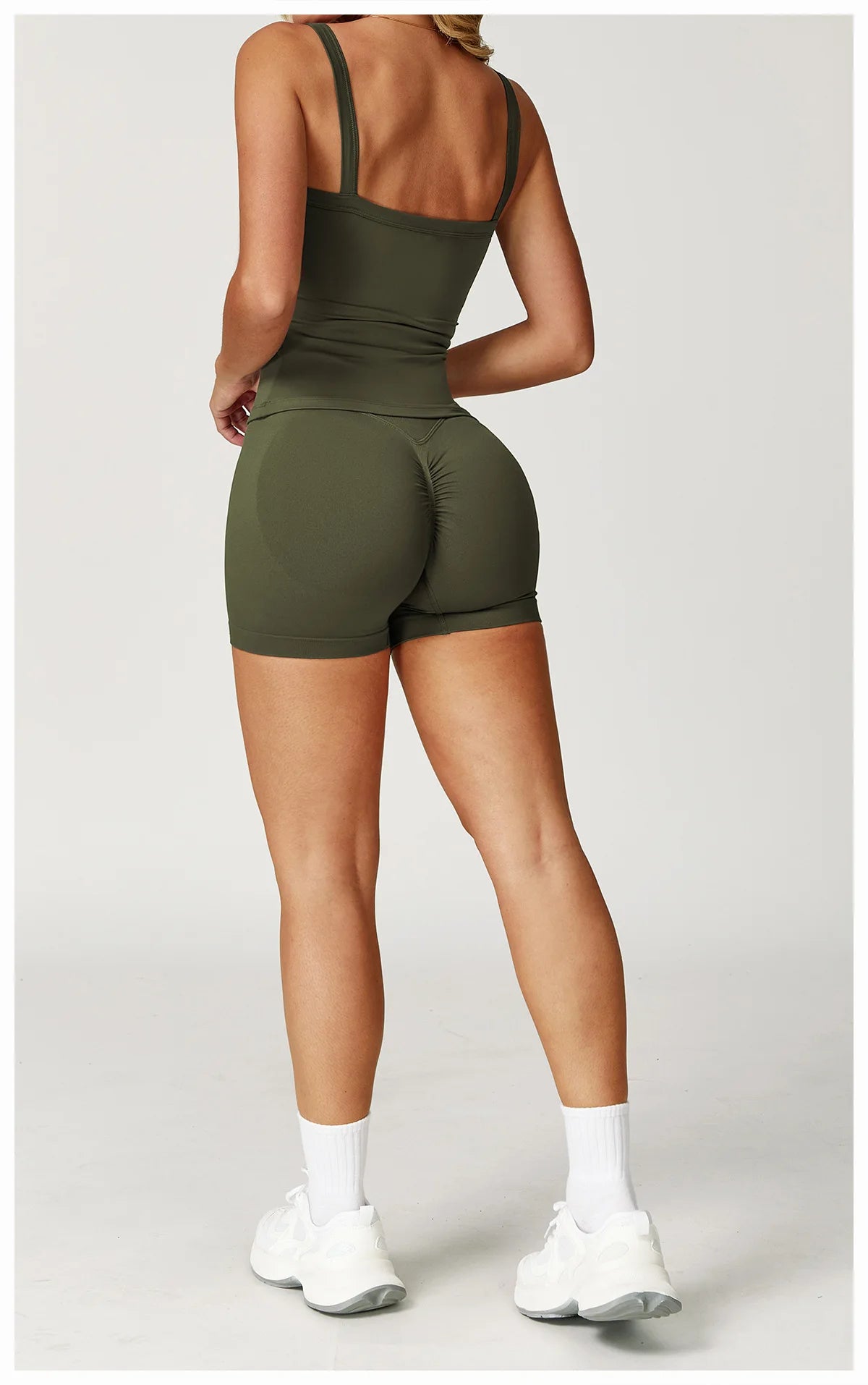 Le Short STRONG