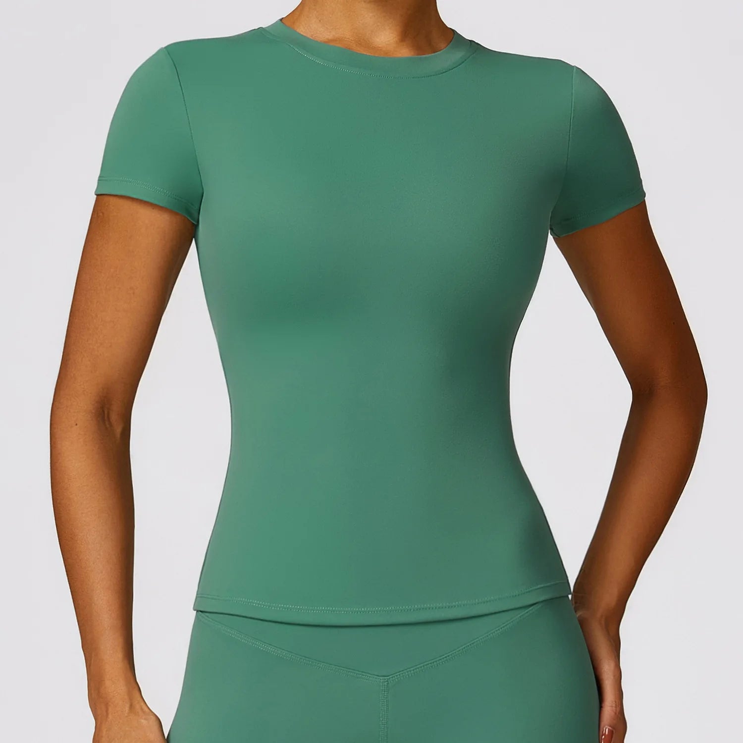 Le top BASE  avec brassière intégrée