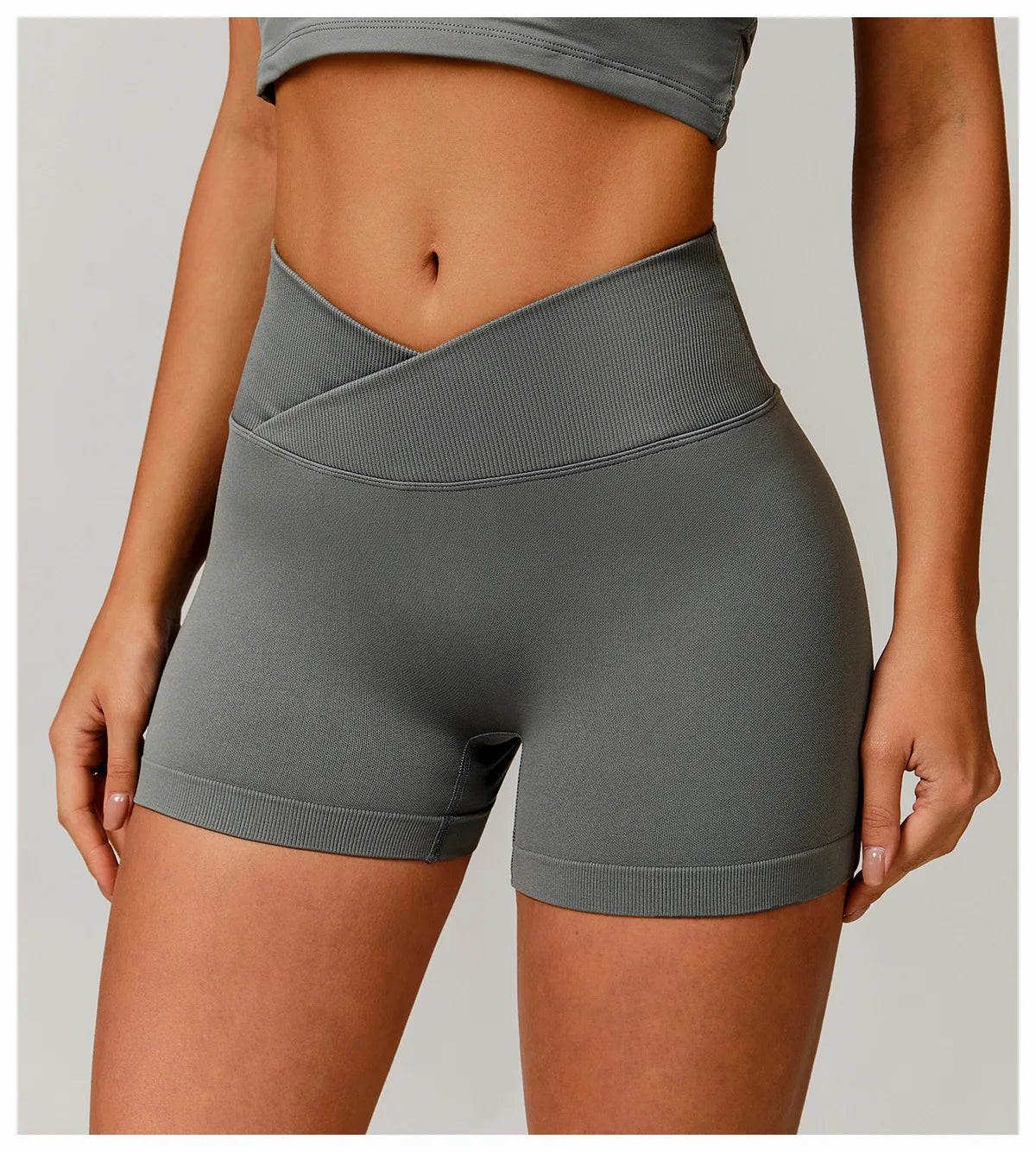 Le Short STRONG