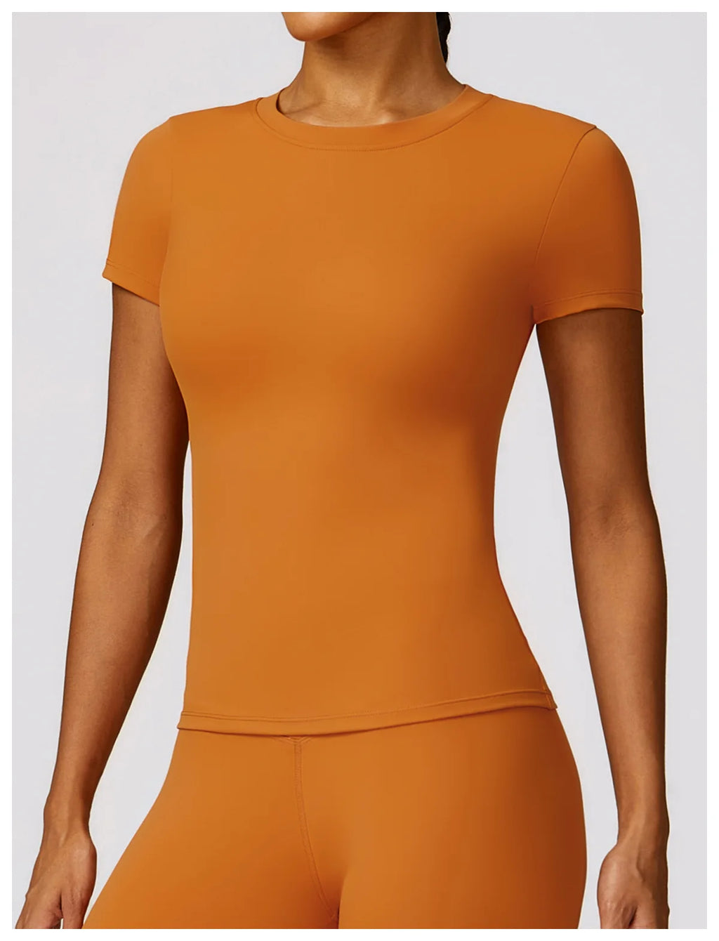 Le top BASE  avec brassière intégrée
