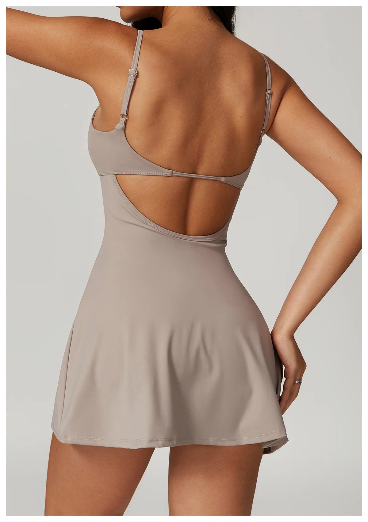 La Robe ACTIVE avec short intégré