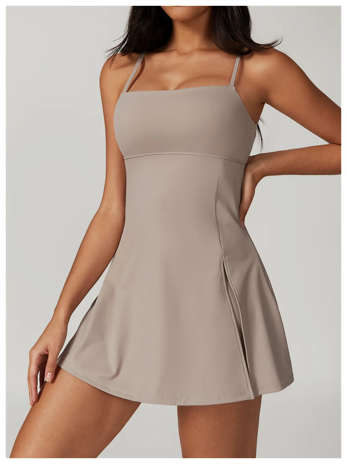 La Robe ACTIVE avec short intégré
