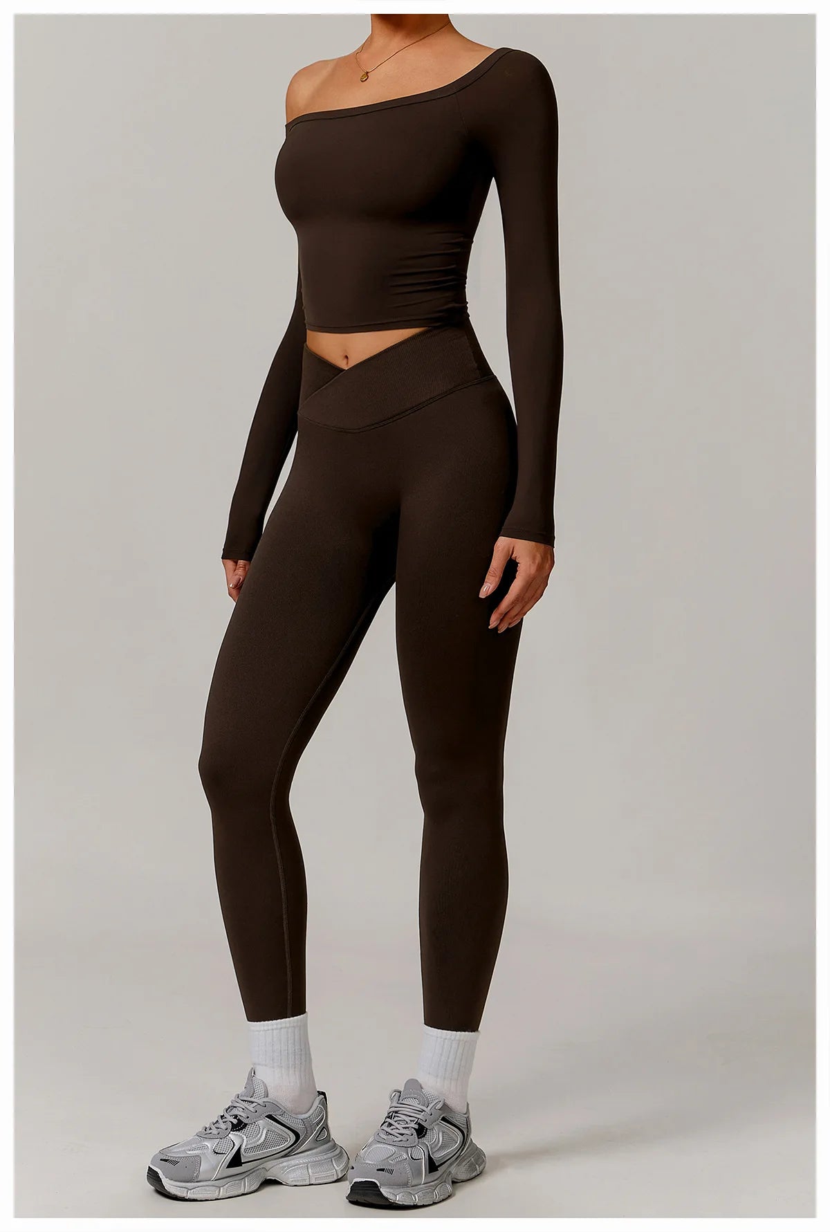 Le Top WHOLE   avec brassière intégrée