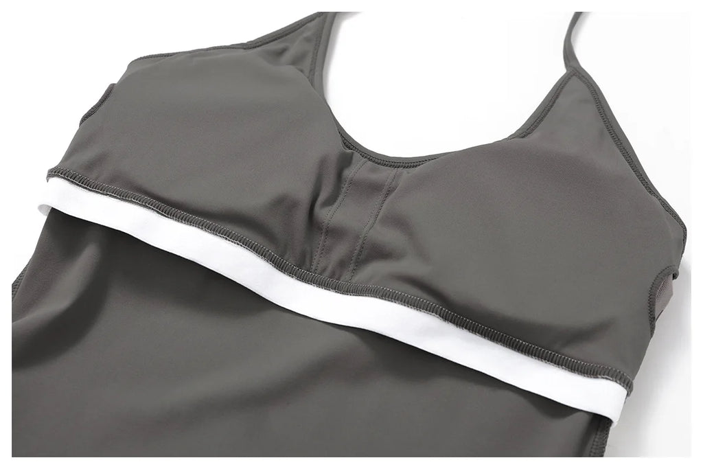 Le top Queen Up avec brassière intégrée