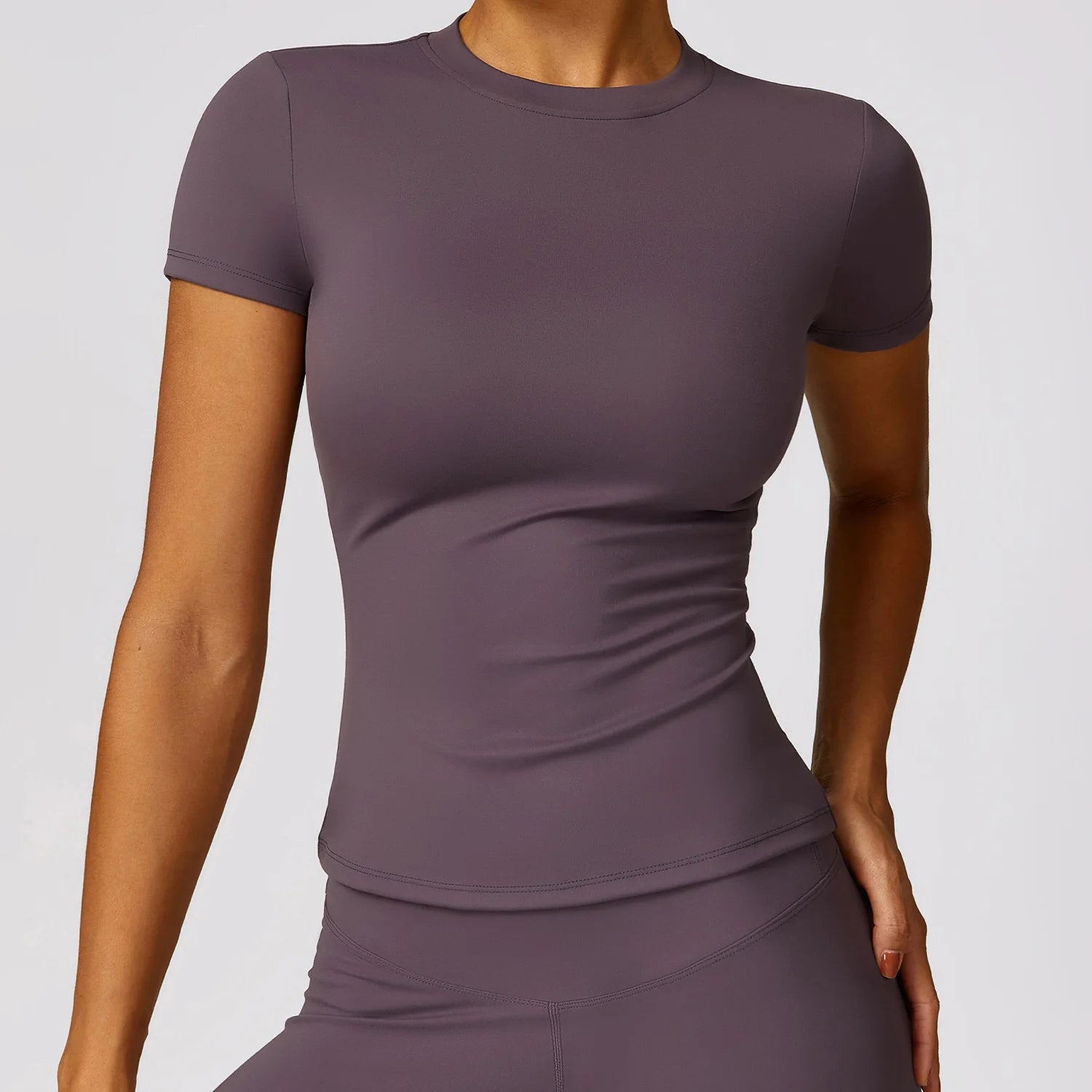 Le top BASE  avec brassière intégrée