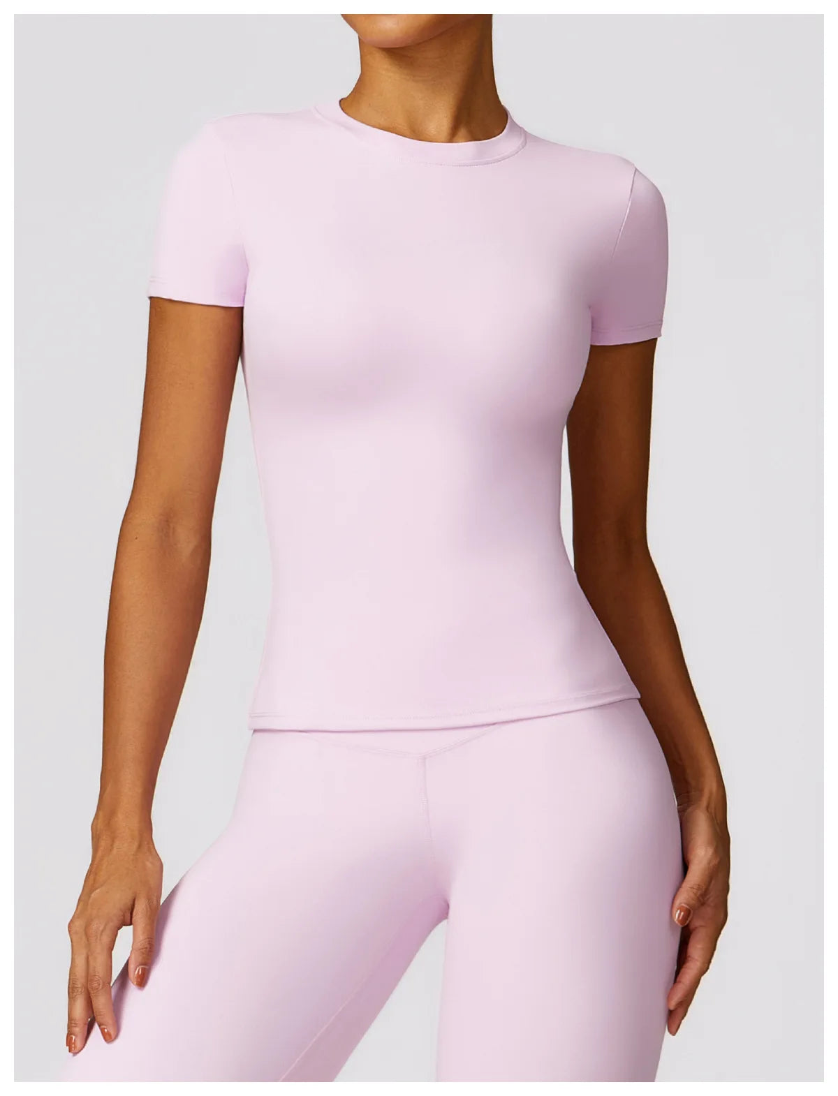 Le top BASE  avec brassière intégrée