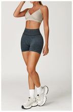 Le Short DARE