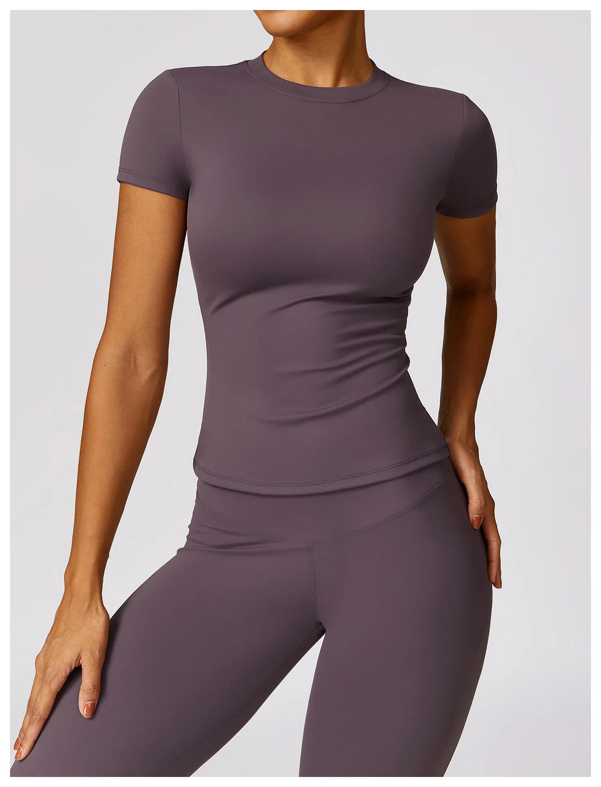 Le top BASE  avec brassière intégrée