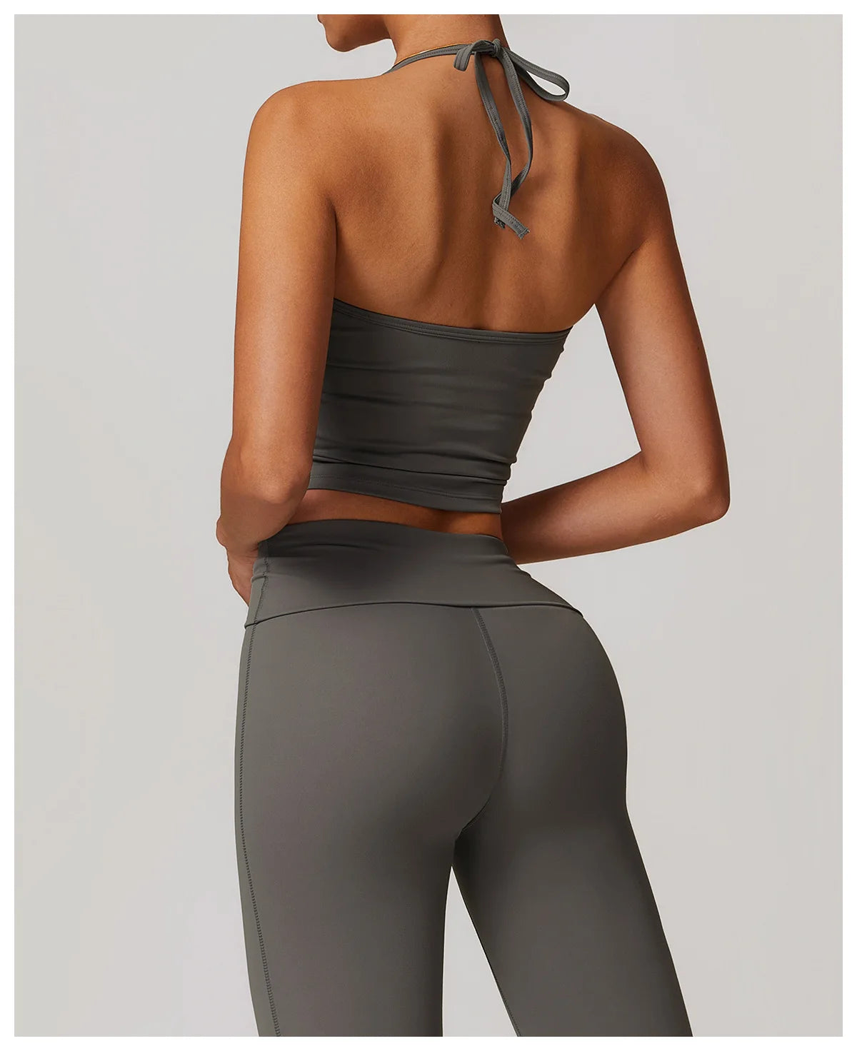 Le top Queen Up avec brassière intégrée